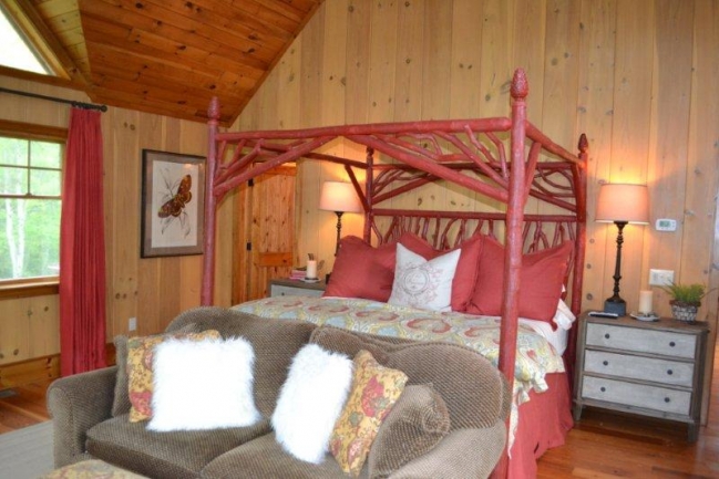 Upper Level #2 Bedroom Suite